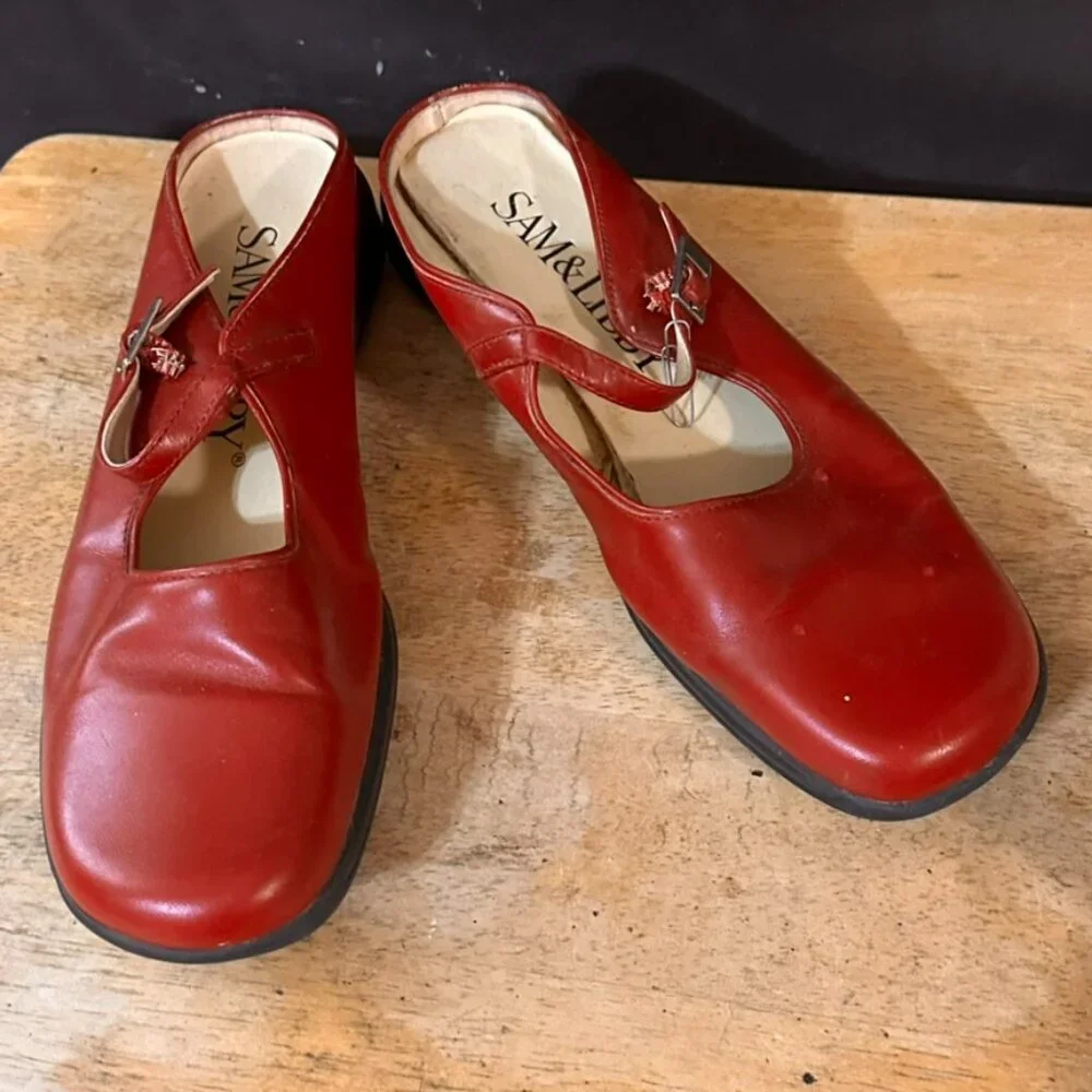Sam & Libby Size 7.5 Shoes MaryJane Flats Red Leather